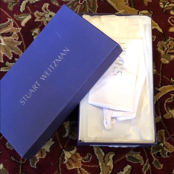 Stuart Weitzman Marymid Pump - Picture 3 of 5